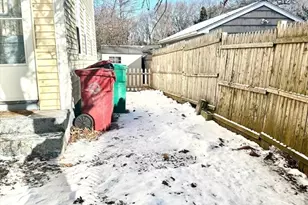 591 Varnum Ave, Lowell, MA 01854 - Photo 4