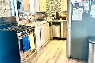 591 Varnum Ave, Lowell, MA 01854 - Photo 30