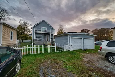355 Peckham St, Fall River, MA 02724 - Photo 8