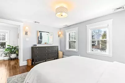 10 Hesseltine Avenue, Melrose, MA 02176 - Photo 22