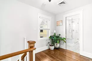 10 Hesseltine Ave, Melrose, MA 02176 - Photo 20