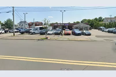 132 Rockdale Ave, Dartmouth, MA 02748 - Photo 4