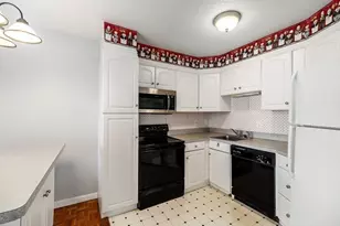 300 Lynn Shore Dr, Lynn, MA 01902 - Photo 16