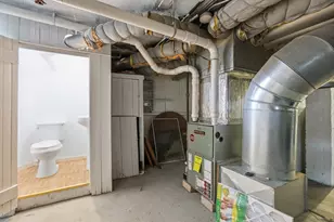 35 Algonquin St, Boston, MA 02124 - Photo 32