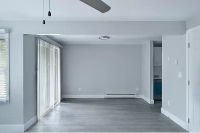 1049 Pleasant St #3, New Bedford, MA 02740 - Photo 4