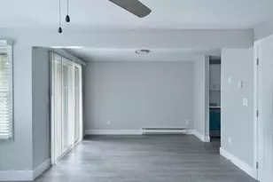 1049 Pleasant St, New Bedford, MA 02740 - Photo 4