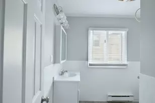 1049 Pleasant St, New Bedford, MA 02740 - Photo 6