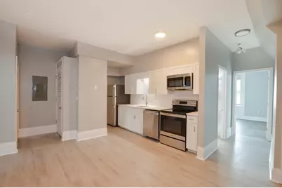 1049 Pleasant St #3, New Bedford, MA 02740 - Photo 2