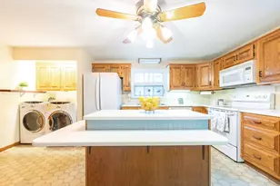 96 Thacher St, Attleboro, MA 02703 - Photo 8