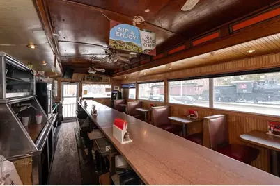 145 Dutton St, Lowell, MA 01852 - Photo 10