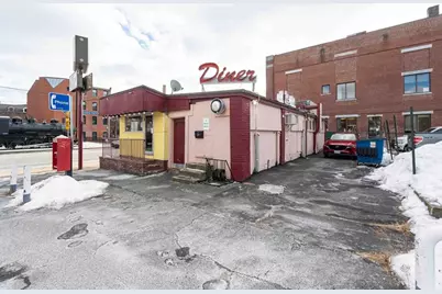 145 Dutton St, Lowell, MA 01852 - Photo 34