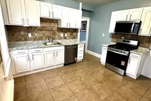 20 Leslie, Boston, MA 02122 - Photo 2