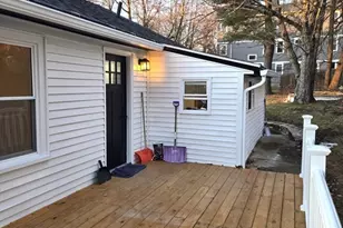 41 Bridgeport St, Worcester, MA 01604 - Photo 8