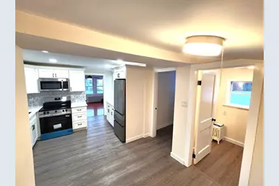 41 Bridgeport Street, Worcester, MA 01604 - Photo 16