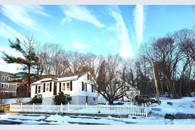 41 Bridgeport Street, Worcester, MA 01604 - Photo 2