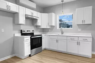 186 Rodman St, Fall River, MA 02721 - Photo 1