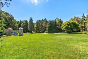 11 Stonegate Ln, Westwood, MA 02090 - Photo 4