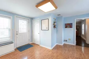 6 Monroe Ct, Gloucester, MA 01930 - Photo 4