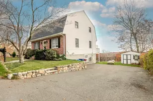 27 Temple St, Melrose, MA 02176 - Photo 30