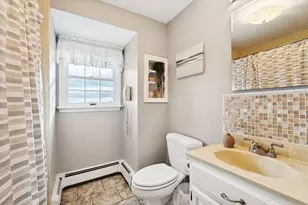 27 Temple St, Melrose, MA 02176 - Photo 20