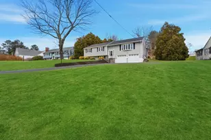 38 Juniper, Holden, MA 01520 - Photo 2