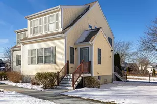 3 Carleton St, Wareham, MA 02571 - Photo 1