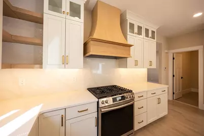 26 Thomas Mann Circle #37, Norfolk, MA 02056 - Photo 4