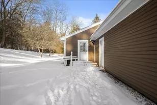 256 Worcester Rd, Barre, MA 01005 - Photo 24