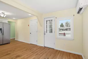 2064 Oak St, Palmer, MA 01080 - Photo 6