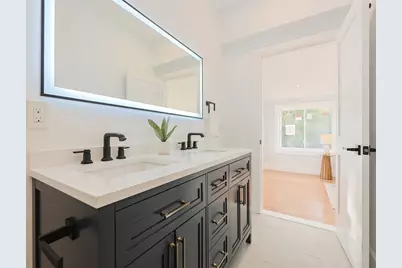 3 Arlington St, Amesbury, MA 01913 - Photo 30