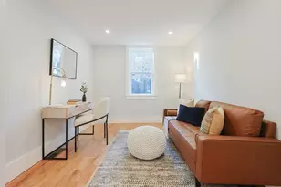 3 Arlington St, Amesbury, MA 01913 - Photo 10