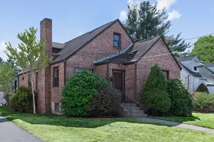 48 Albert St, Waltham, MA 02453 - Photo 2