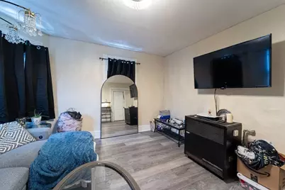 7 Lund St, Worcester, MA 01607 - Photo 4