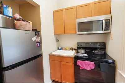 393 Pleasant St, New Bedford, MA 02740 - Photo 14