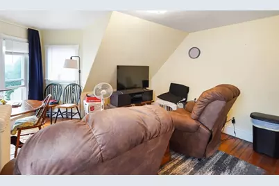 393 Pleasant St, New Bedford, MA 02740 - Photo 18