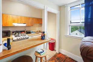 393 Pleasant St, New Bedford, MA 02740 - Photo 30