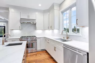 Unit 13 Powder House Lane #13, Walpole, MA 02032 - Photo 4