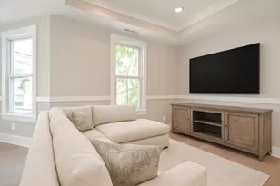 69 Falcon St, Boston, MA 02128 - Photo 4