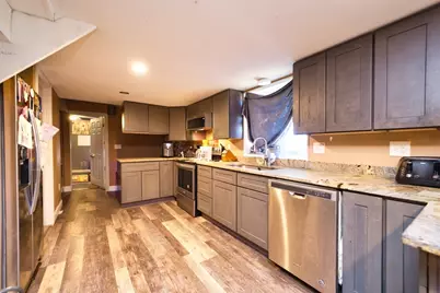 2106 Meridian St, Fall River, MA 02720 - Photo 12