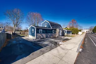 2106 Meridian St, Fall River, MA 02720 - Photo 2