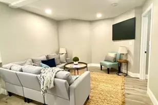 66 Falcon St, Boston, MA 02128 - Photo 4