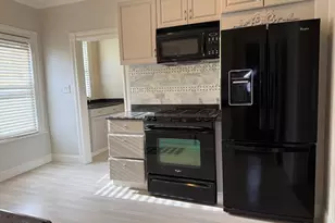 38 Russell St, Malden, MA 02148 - Photo 2