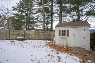 10 Pine Lake Dr, Wareham, MA 02571 - Photo 4
