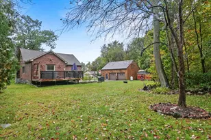 8 Beach Rd, Shrewsbury, MA 01545 - Photo 32