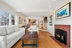 30R Harbor St, Danvers, MA 01923 - Photo 10