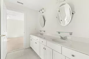 109 Meadow Creek Dr, Dracut, MA 01826 - Photo 28