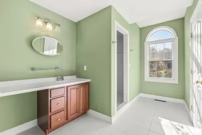 109 Meadow Creek Dr, Dracut, MA 01826 - Photo 22