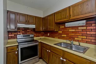 236 State St, Belchertown, MA 01007 - Photo 4