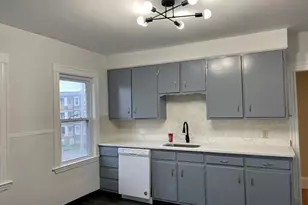 18 Appleton St, Quincy, MA 02171 - Photo 2