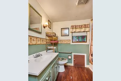 283 South St, Northampton, MA 01060 - Photo 10